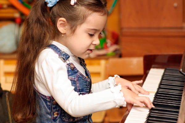 Kids Piano Lessons in Fitchburg