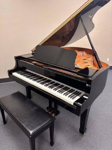 Yamaha C3 Grand Piano